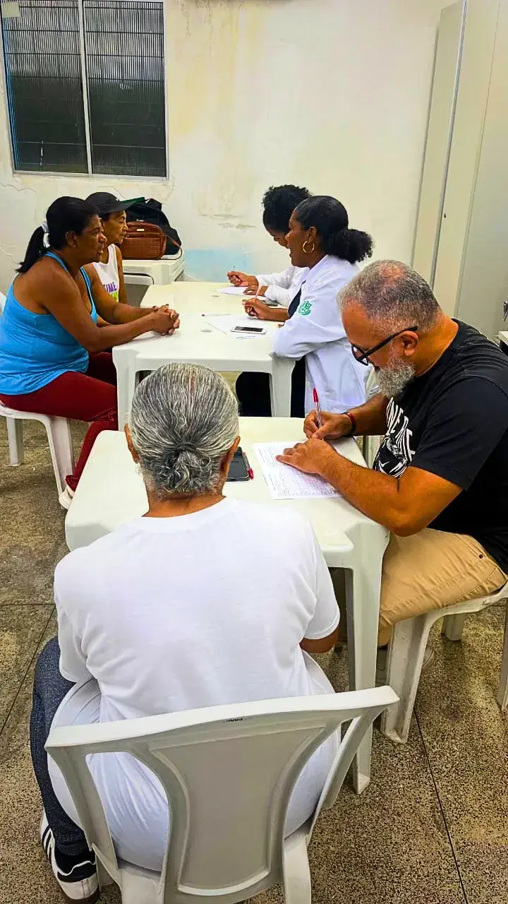 Foto da mesa redonda ou palestrante.